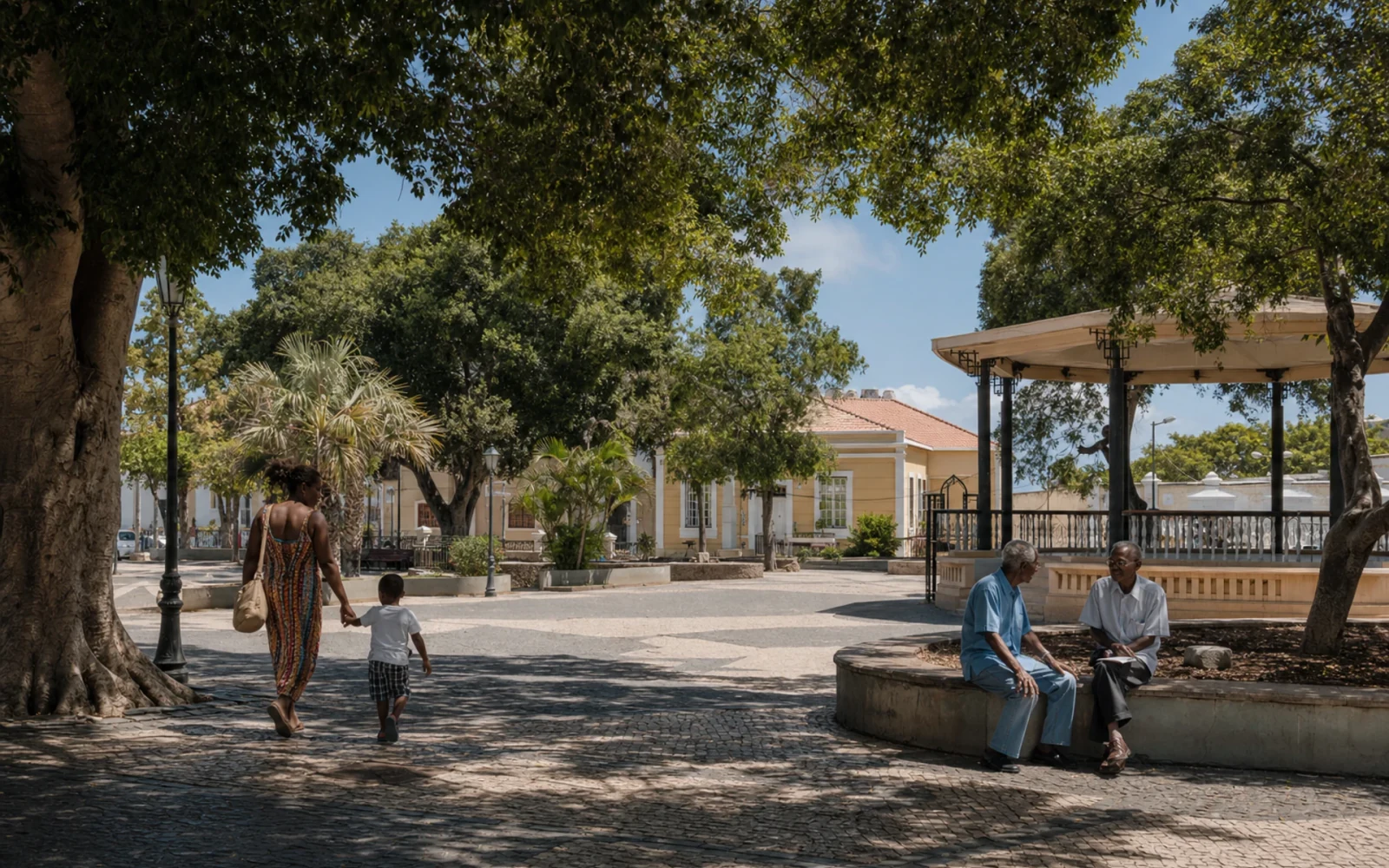 People crossing Praça Alexandre Albuquerque in Praia