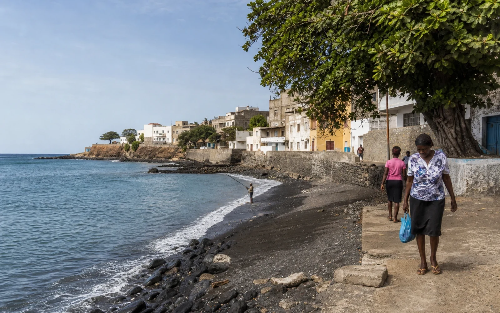Prainha shoreline in Praia seen from street level