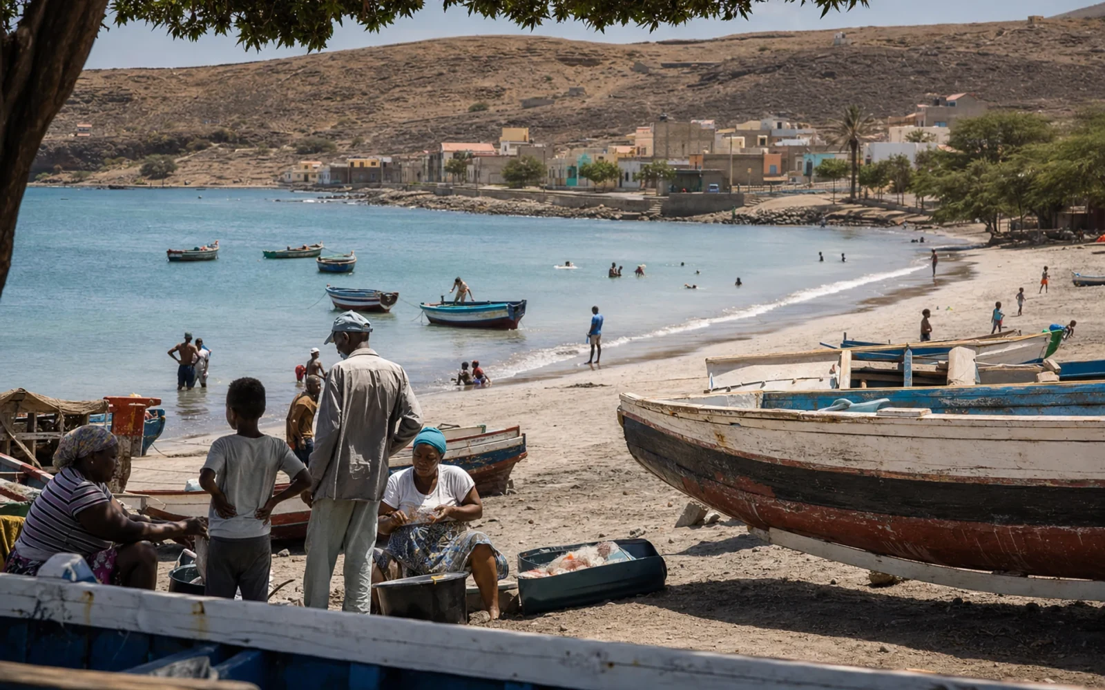 A baía do Tarrafal, na ilha de Santiago, durante o dia